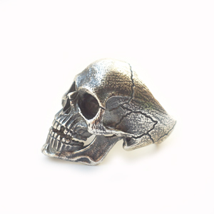 Кольцо серебряное череп, чернение. Ivan Shkuratov