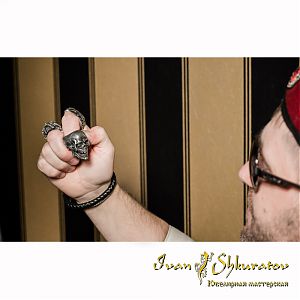 Кольцо серебряное череп, чернение. Ivan Shkuratov