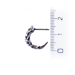 Серьга серебряная