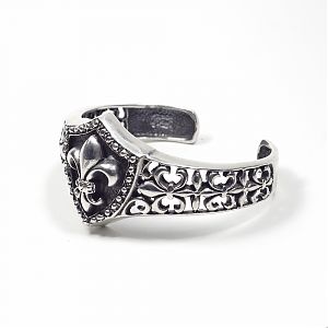 Браслет серебряный королевская лилия, чернение.