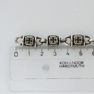 Байкерская атрибутика-Браслет серебряный с Мальтийскими крестами, чернение.