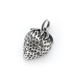 Байкерская атрибутика-Байкерская подвеска серебряная Клубника, чернение.
