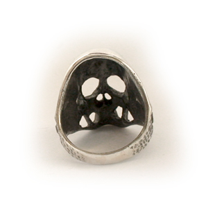 Кольцо серебряное Череп в немецкой каске, чернение.
