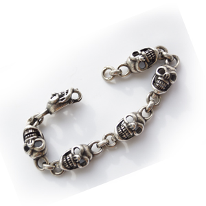 Байкерская атрибутика-Байкерский браслет серебряный череп вуду, чернение