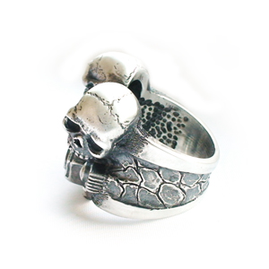 Кольцо серебряное, чернение.