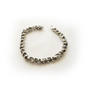 Браслет серебряный, чернение.